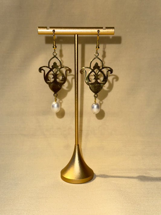 Mana Earring
