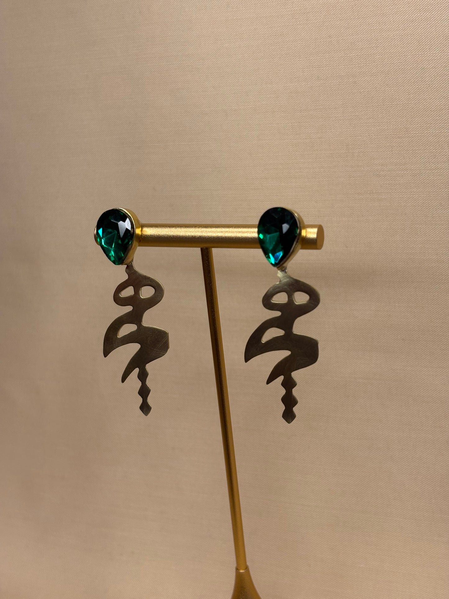 Hich Earing